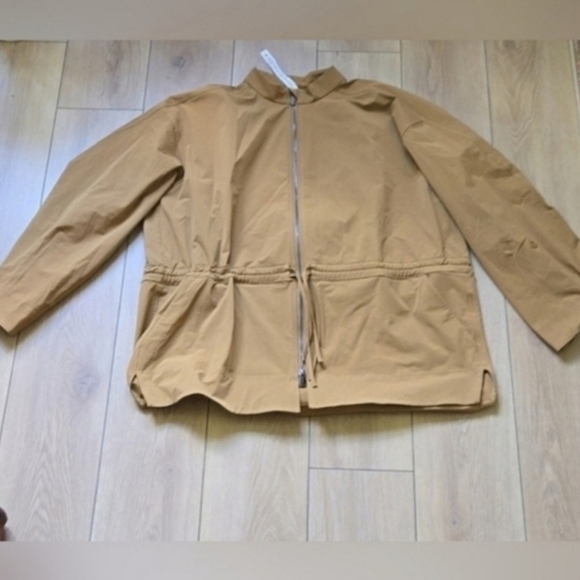 lululemon athletica Jackets & Blazers - NWOT Lululemon Cinch-Waist Stretch Shirt Jacket size L